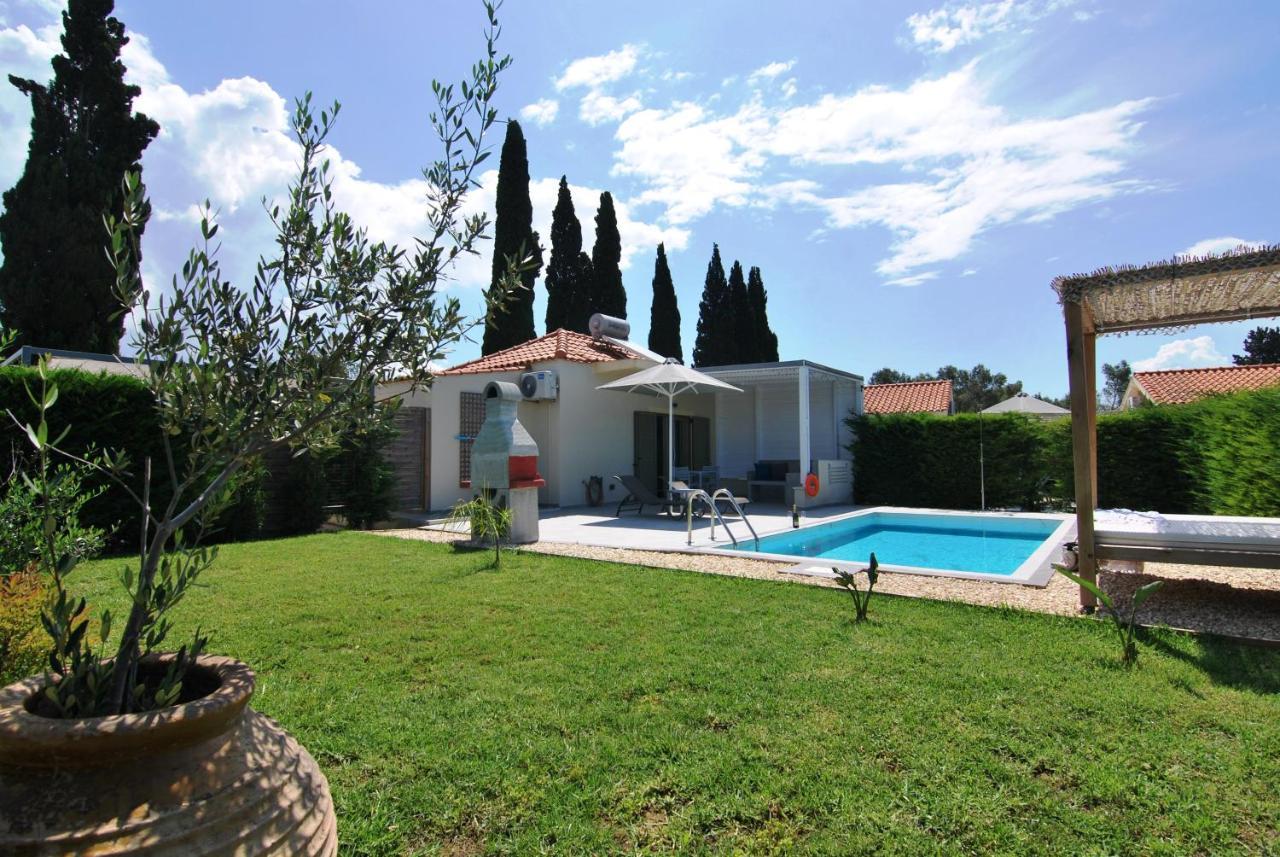 Cypress Garden Villas Свороната Екстер'єр фото